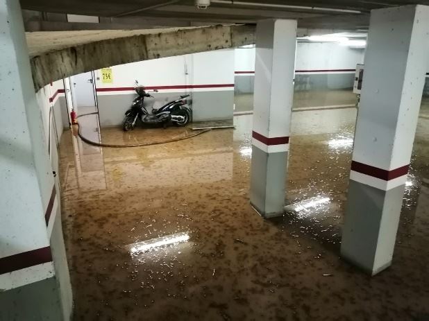 parking inundado limpieza e parking inundado en Barcelona 2
