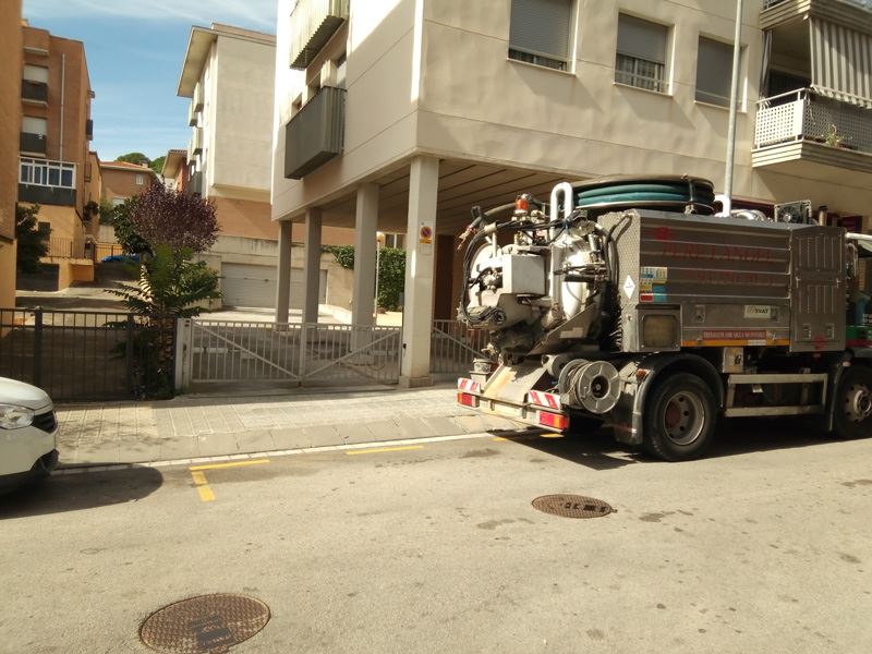 limpieza de tuberías en Barcelona mantenimiento de comunidades
